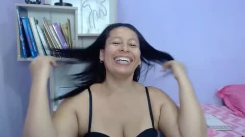 Snapshot of mature_martina_ chatting on November 4, 11:04 pm Martina online show from November 4, 11:04 pm