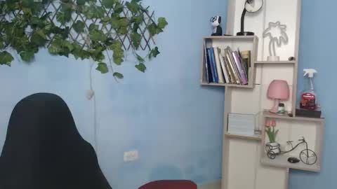 Snapshot of mature_martina_ chatting on December 21, 9:16 am Martina online show from December 21, 9:16 am