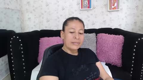 Snapshot of mature_martina_ chatting on January 12, 7:19 pm Martina online show from January 12, 7:19 pm