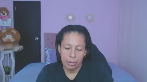 Snapshot of mature_martina_ chatting on February 23, 7:22 pm Martina online show from February 23, 7:22 pm