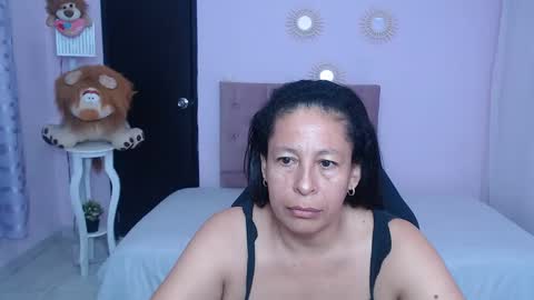 Snapshot of mature_martina_ chatting on March 8, 5:22 am Martina online show from March 8, 5:22 am