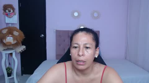 Snapshot of mature_martina_ chatting on March 22, 9:13 am Martina online show from March 22, 9:13 am