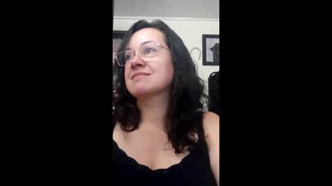 Snapshot of mature_wolf chatting on December 16, 3:17 pm Sonia online show from December 16, 3:17 pm