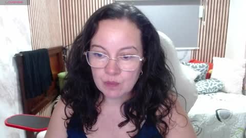 Sonia online show from May 18, 9:53 pm