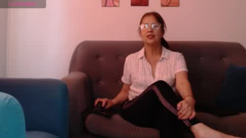   online show from May 3, 3:29 pm