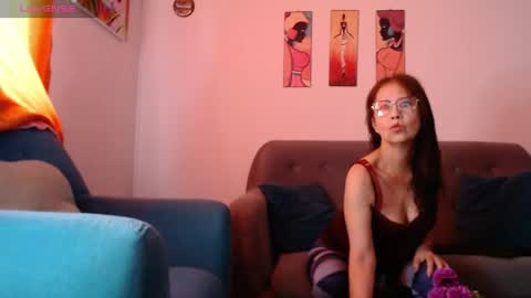   online show from May 10, 3:39 pm