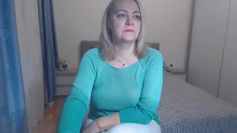 maturediana online show from March 23, 3:10 am