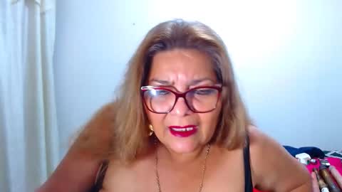 Snapshot of maturehot649 chatting on November 30, 2:26 am maturehot649 online show from November 30, 2:26 am