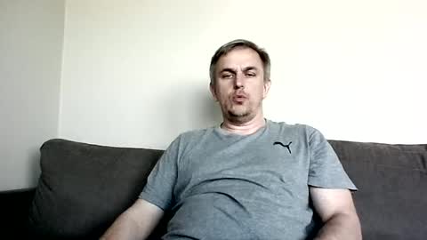 Snapshot of matureontheedge chatting on June 18, 5:39 pm matureontheedge online show from June 18, 5:39 pm