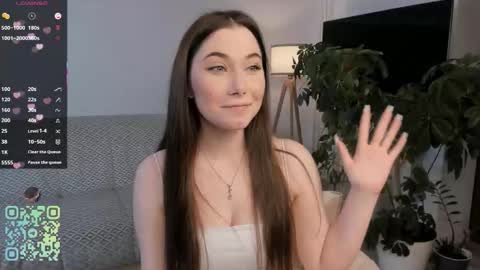 Lucy online show from September 24, 4:32 pm