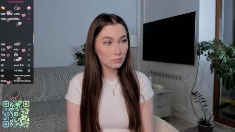 Lucy online show from September 26, 3:05 pm