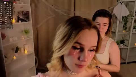 Lucy online show from October 30, 11:11 am