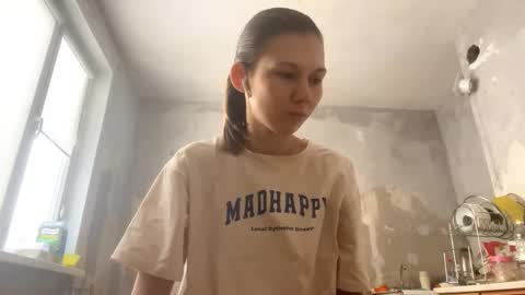 Snapshot of maudfalconio chatting on February 6, 8:07 am Keily online show from February 6, 8:07 am