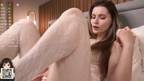 Lily online show from May 14, 4:47 pm