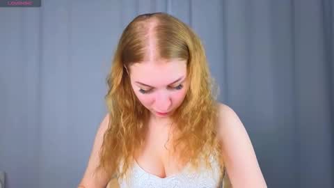 Snapshot of maureencoombs chatting on September 24, 4:05 am maureencoombs online show from September 24, 4:05 am