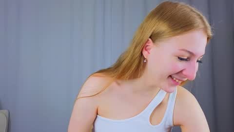 Snapshot of maureencoombs chatting on October 4, 4:21 am maureencoombs online show from October 4, 4:21 am