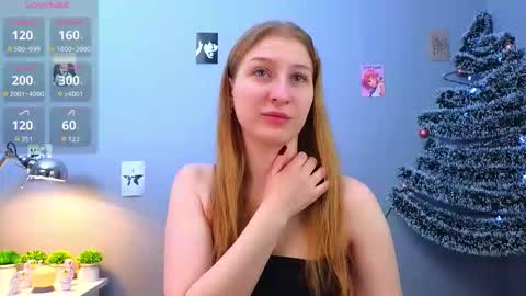 maureencoombs online show from December 19, 4:19 am