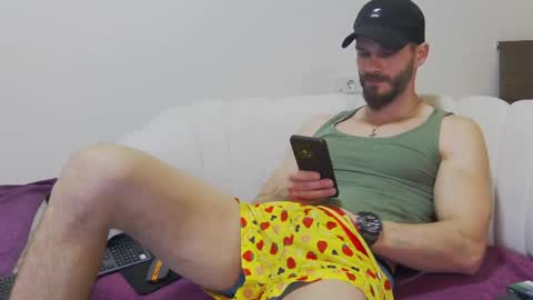 mauro_real_man online show from April 2, 6:05 pm