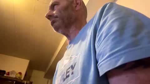 Snapshot of maverick7000 chatting on November 21, 4:44 am maverick7000 online show from November 21, 4:44 am