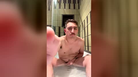 maverickfolf online show from April 8, 4:23 am