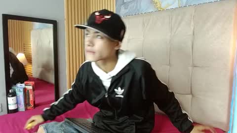 maverickhotson303av online show from December 3, 4:20 am