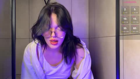 Mavis online show from February 1, 8:40 pm