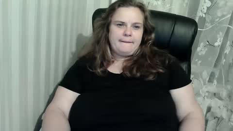 Snapshot of mavka2025 chatting on September 20, 9:16 pm Mavka2025 online show from September 20, 9:16 pm