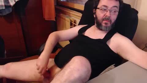 Snapshot of max818k chatting on October 19, 1:56 pm Max online show from October 19, 1:56 pm