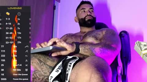 max__prada online show from December 4, 1:48 am