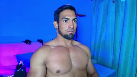 Snapshot of max_brown21 chatting on January 29, 4:30 pm max_brown21 online show from January 29, 4:30 pm