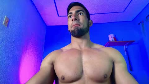 Snapshot of max_brown21 chatting on January 29, 7:32 pm max_brown21 online show from January 29, 7:32 pm