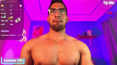 Snapshot of max_brown21 chatting on February 10, 7:38 pm max_brown21 online show from February 10, 7:38 pm