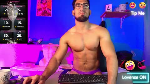 Snapshot of max_brown21 chatting on February 28, 12:09 pm max_brown21 online show from February 28, 12:09 pm