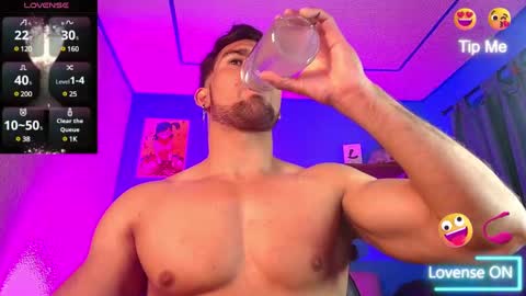 Snapshot of max_brown21 chatting on March 9, 7:05 pm max_brown21 online show from March 9, 7:05 pm
