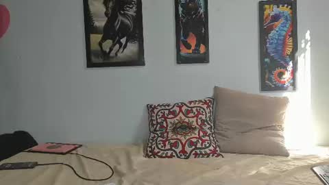 Snapshot of max_cumpowwer chatting on June 22, 8:39 pm max_cumpowwer online show from June 22, 8:39 pm
