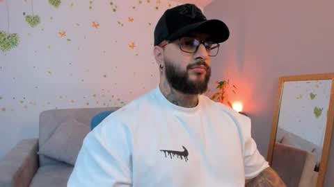 max D. online show from November 1, 1:40 am