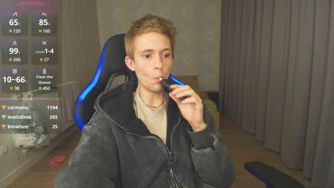 Snapshot of max_gen chatting on December 21, 3:58 am Max Gen with tats 24years And Ethan without tats 20 years online show from December 21, 3:58 am