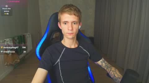 Snapshot of max_gen chatting on January 13, 8:58 pm Max Gen with tats 24years And Ethan without tats 20 years online show from January 13, 8:58 pm