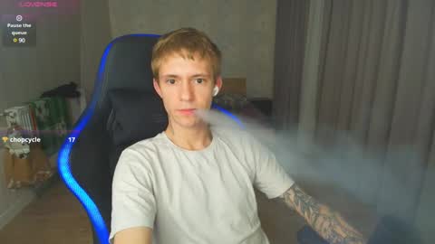 Snapshot of max_gen chatting on January 15, 12:51 am Max Gen with tats 24years And Ethan without tats 20 years online show from January 15, 12:51 am