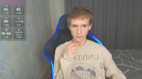Snapshot of max_gen chatting on January 27, 10:38 pm Max Gen with tats 24years And Ethan without tats 20 years online show from January 27, 10:38 pm