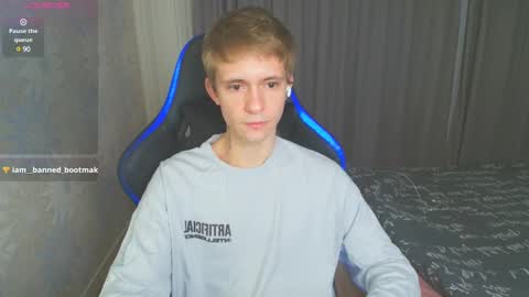 Snapshot of max_gen chatting on January 28, 8:04 pm Max Gen with tats 24years And Ethan without tats 20 years online show from January 28, 8:04 pm