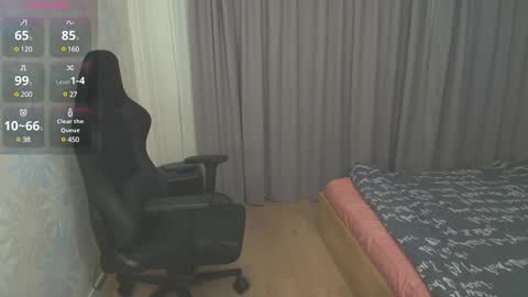 Snapshot of max_gen chatting on February 2, 11:00 pm Max Gen with tats 24years And Ethan without tats 20 years online show from February 2, 11:00 pm