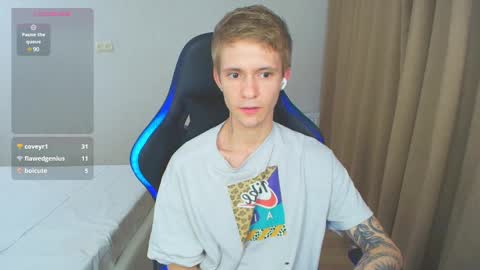 Snapshot of max_gen chatting on February 23, 1:24 am Max Gen with tats 24years And Ethan without tats 20 years online show from February 23, 1:24 am