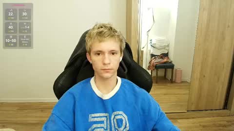 Max Gen with tats 24years  And Ethan without tats 20 years online show from March 24, 5:29 pm