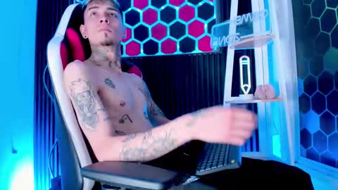 Max online show from March 27, 4:07 am