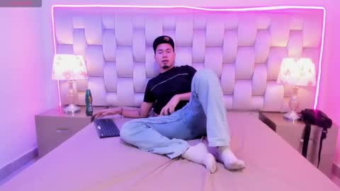 max_huntter online show from March 30, 11:39 pm