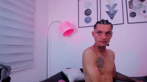 max_kaliifa online show from May 17, 8:49 pm
