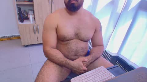 max_love25 online show from May 7, 8:25 pm