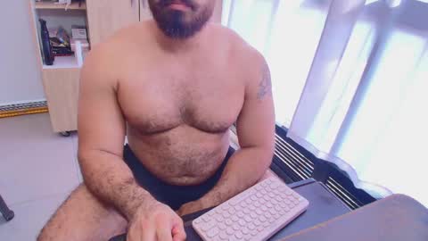 max_love25 online show from May 10, 7:30 pm
