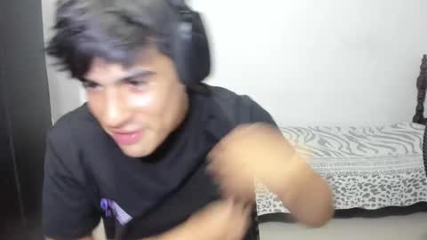 Max online show from October 6, 11:46 pm